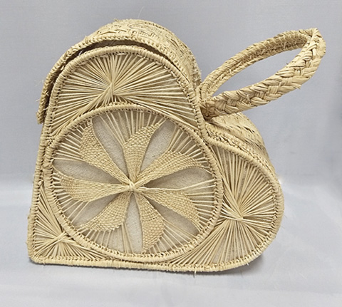 Purses and Handbags made in Iraca Palm - Iraca Palm Heart purse