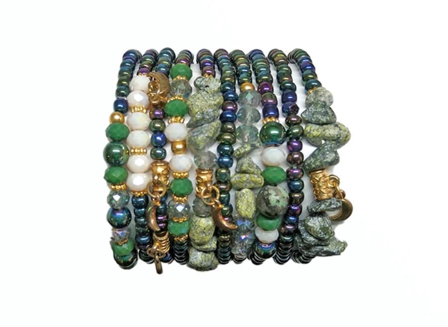 Colombian Bijouterie and Bracelets - Set of green Bracelets
