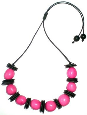 Exotic Bijouterie in Tagua and Bombona seeds - Bombona Necklace