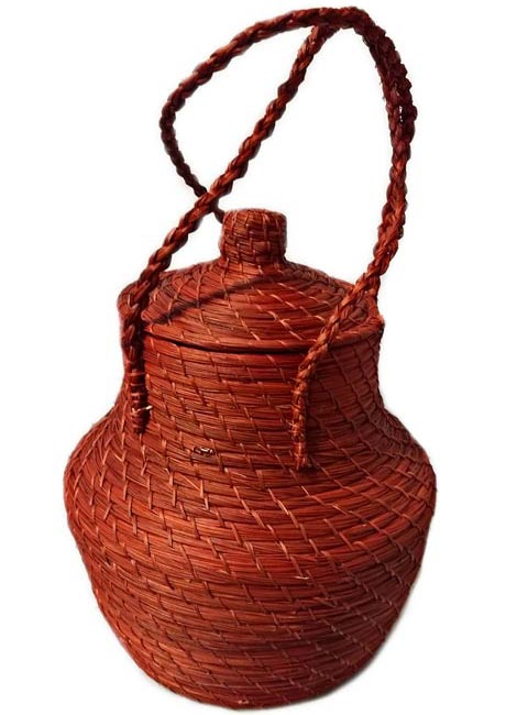 Sandoná Purses and Craftmanship made in Iraca Palm - Cantina Roll Iraca Handbag