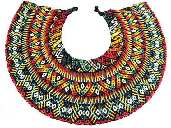 Collares Embera en Chakiras de colores - Collar Embera Fursiro O