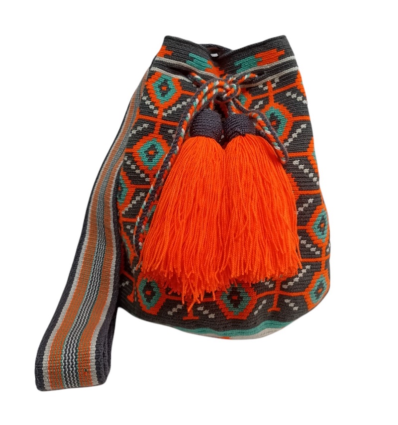 Colombian Wayuu Mochila Bags - Medium Wayuu Bag one thread