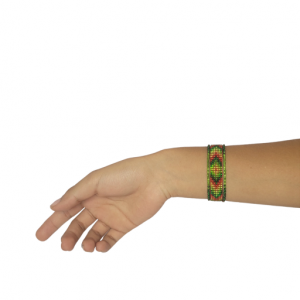 Pulsera chaquira mostacilla colores verdes, rojo, naranja y amarillo