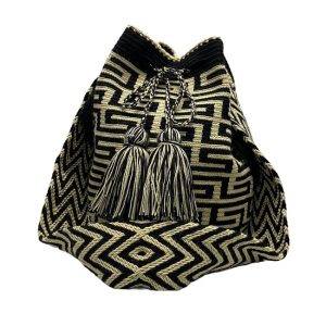 Mochila Wayuu colombiana colores tierra beige y negro 2 mochila wayuu guajira dos hilos colores tierra