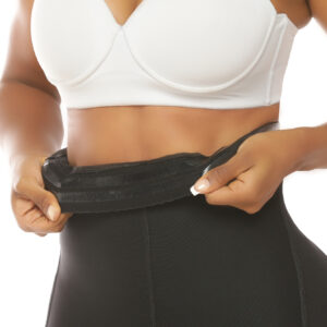 Faja Salomé 0218-C short levanta cola 5 faja colombiana salome 218 C encaje