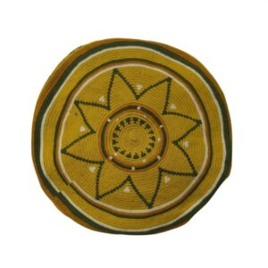 Mochila Wayuu Guajira un hilo colores Mostaza y Naranja 3 Fondo mochila Wayuu colombiana